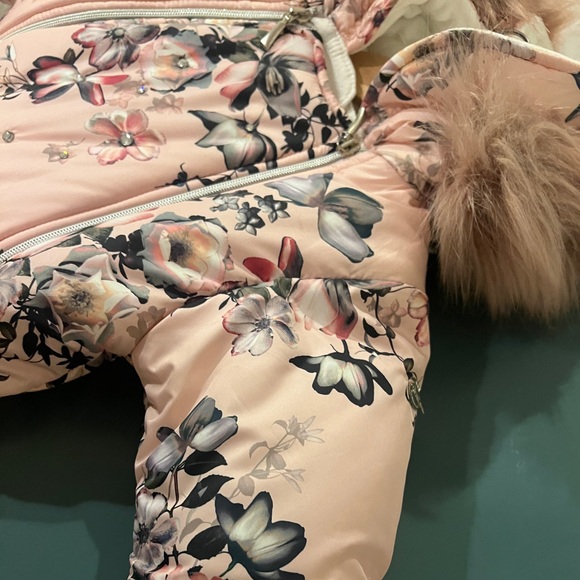 Pilguni Baby Snowsuit - Picture 3 of 6